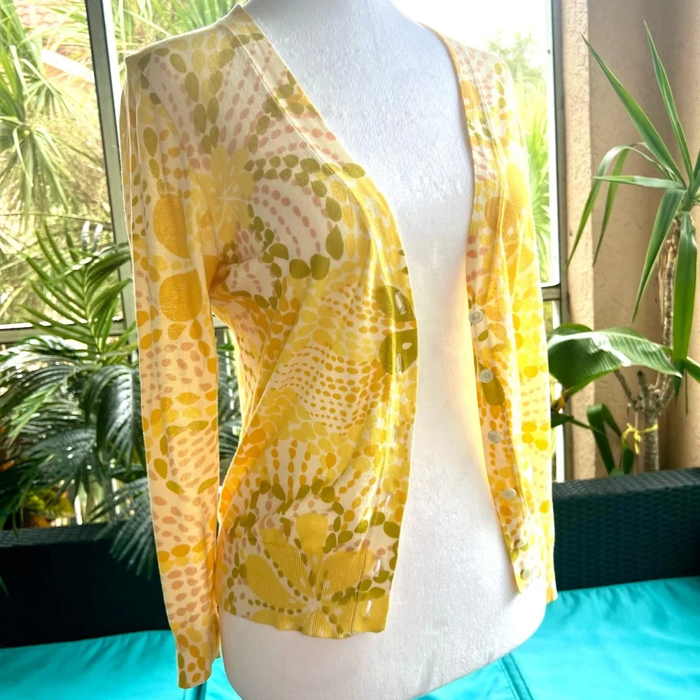 Yellow Flowers Pattern Women's Cardigan